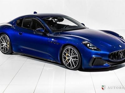Begagnad Maserati Granturismo 549 HK (403 kW) 2022 Blå Sportkupé