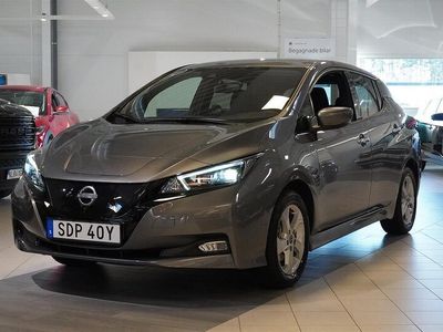 Grå/silver Begagnad 2023 Nissan Leaf N-Connecta Halvkombi | 204 900 kr (Marknadspris)
