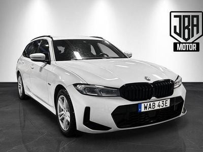 Begagnad BMW 330 M Sport 292 HK (214 kW) 2023 Vit Kombi