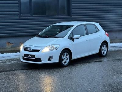 Toyota Auris Hybrid