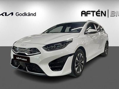 Vit Begagnad 2024 Kia Ceed Advance Halvkombi | 309 800 kr (Lite dyr)
