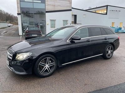 Svart Begagnad 2018 Mercedes E220 Kombi | 99 999 kr (Marknadspris)