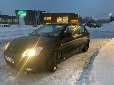 Begagnad 2005 Toyota Corolla Halvkombi | 9 900 kr (Superpris)