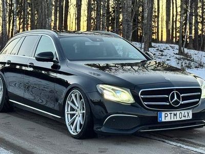 Begagnad Mercedes E220 Avantgarde 163 HK (119 kW) 2019 Svart