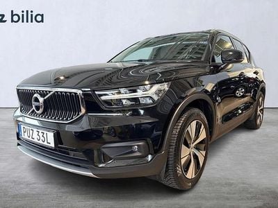 Svart Begagnad 2021 Volvo XC40 SUV | 299 000 kr (Marknadspris)