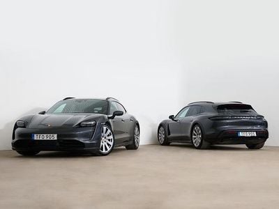Grå Begagnad 2022 Porsche Taycan Cross Turismo Kombi | 749 000 kr (Bra pris)