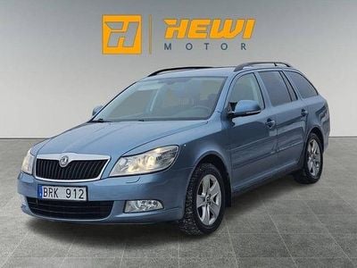 Begagnad Skoda Octavia Elegance 124 HK (91 kW) 2009 Grå Kombi