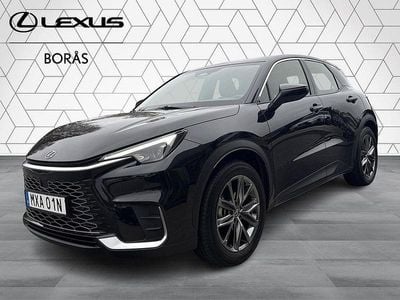 Lexus LBX