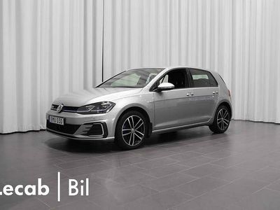 Begagnad VW Golf VII GTE 150 HK (110 kW) 2020 Silver Kombi