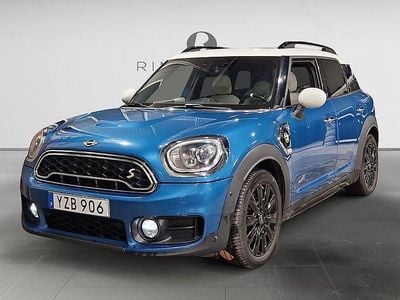 Blå Begagnad 2017 Mini Cooper Countryman Chili SUV | 179 900 kr (Marknadspris)