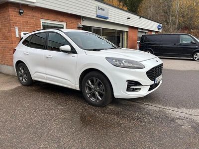 Vit Begagnad 2021 Ford Kuga ST-Line X SUV | 279 900 kr (Dyr)