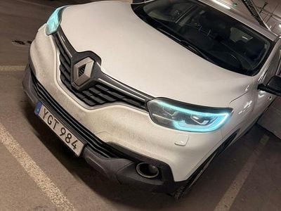 Vit Begagnad 2017 Renault Kadjar SUV | 133 900 kr (Marknadspris)