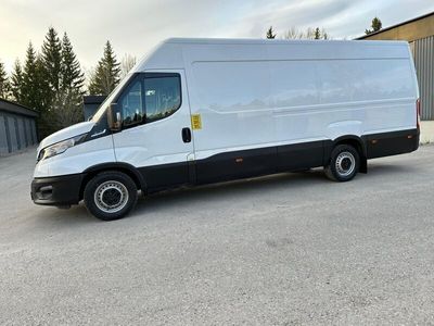 begagnad Iveco Daily XXL L4H2 2.3 JTD HiMatic 156hk Drag3500kg 1ÄGARE