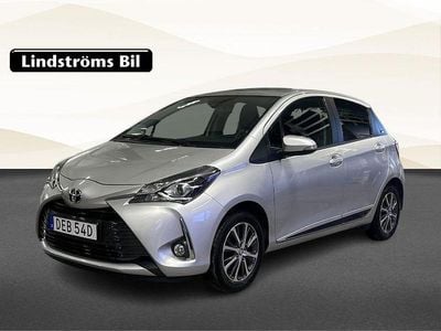 Begagnad Toyota Yaris 112 HK (82 kW) 2020 Silver Halvkombi