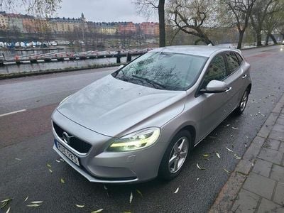 Begagnad 2017 Volvo V40 Halvkombi | 142 000 kr (Bra pris)