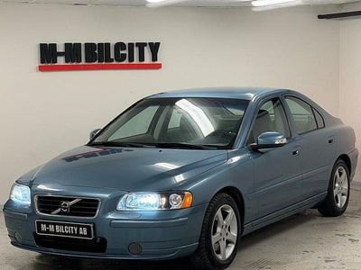 Begagnad Volvo S60 Momentum 209 HK (153 kW) 2007 Blå Sedan