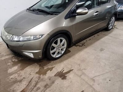 begagnad Honda Civic 5-dörrar 1.8 i-VTEC Sport Euro 4