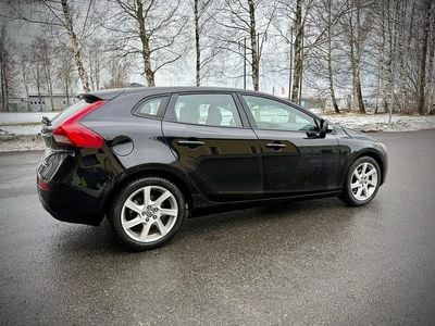 Begagnad 2013 Volvo V40 Halvkombi | 75 000 kr (Marknadspris)