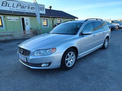 begagnad Volvo V70 D2 Momentum Euro 5, Drag