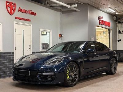 Porsche Panamera 4