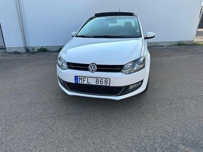 Begagnad VW Polo Highline 105 HK (77 kW) 2011 Vit Halvkombi