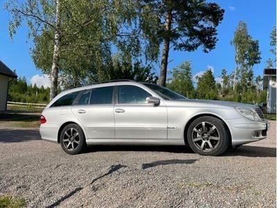 Mercedes E320
