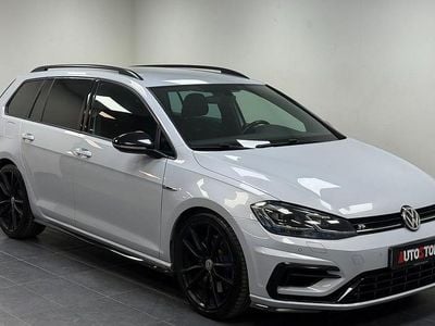 Ljusgrå Begagnad 2017 VW Golf VII R Kombi | 219 900 kr (Marknadspris)