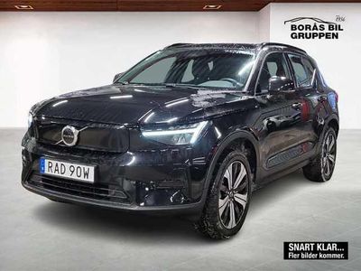 Svart Begagnad 2023 Volvo XC40 Core SUV | 319 000 kr