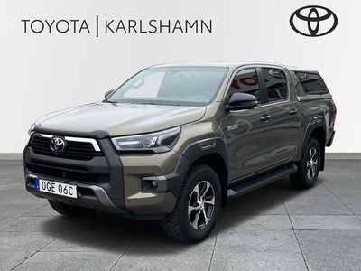 begagnad Toyota HiLux Dubbelhytt D-Cab 2,8 Invincible Teknikpaket JBL 360 2023, Transportbil