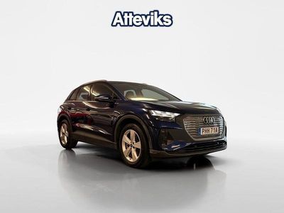 Blå Begagnad 2022 Audi Q4 e-tron Proline SUV | 309 900 kr (Marknadspris)
