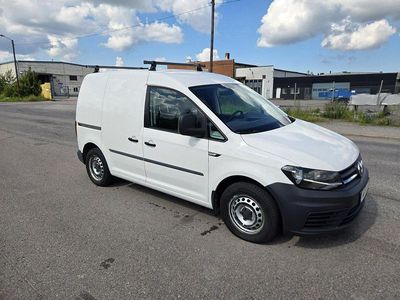 Vit Begagnad 2016 VW Caddy Minibuss | 109 000 kr (Marknadspris)