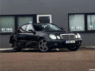 Svart Begagnad 2007 Mercedes E200 | 89 900 kr (Dyr)
