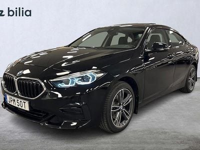 Svart Begagnad 2022 BMW 218 Sport Line Sportkupé | 229 000 kr (Marknadspris)