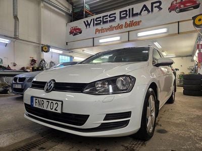 Vit Begagnad 2014 VW Golf VII Kombi | 129 900 kr (Marknadspris)