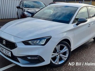 Begagnad Seat Leon FR 131 HK (96 kW) 2023 Vit Halvkombi