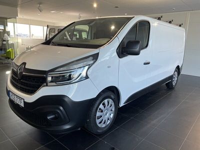 begagnad Renault Trafic Skåpbil 2.0 dCi L2H1 145hk Drag Värmare Moms 2020 Vit