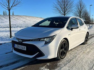 Begagnad 2021 Toyota Corolla Hybrid | 210 000 kr