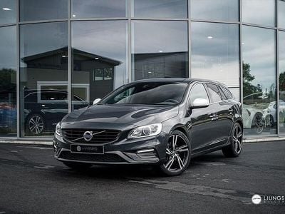 Grå Begagnad 2018 Volvo V60 R-Design Kombi | 229 900 kr (Dyr)