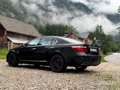 Begagnad Lexus LS460 381 HK (280 kW) 2007 Sedan