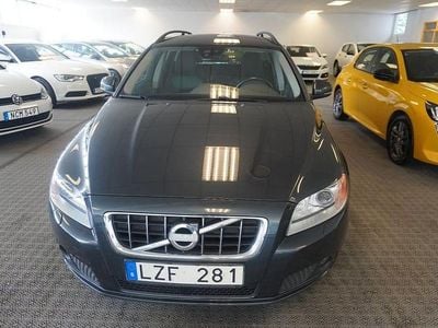 Grå Begagnad 2011 Volvo V70 Momentum Kombi | 89 000 kr (Marknadspris)