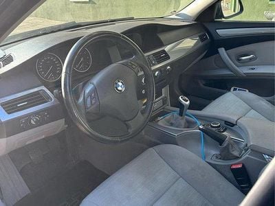 BMW 523