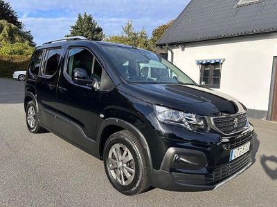 Svart Begagnad 2022 Peugeot e-Rifter Allure Minibuss | 349 000 kr
