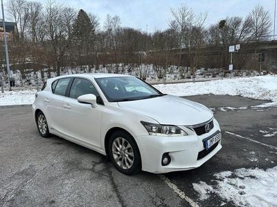 Begagnad Lexus CT200h 136 HK (100 kW) 2012