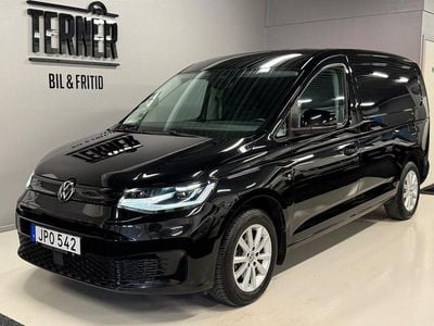 Begagnad VW Caddy Maxi 122 HK (89 kW) 2023 Svart metallic Minibuss