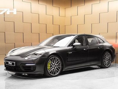 Begagnad Porsche Panamera Sport Turismo 441 HK (324 kW) 2021 Mörkgrå Kombi
