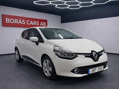 Vit Begagnad 2015 Renault Clio IV Halvkombi | 74 900 kr (Marknadspris)