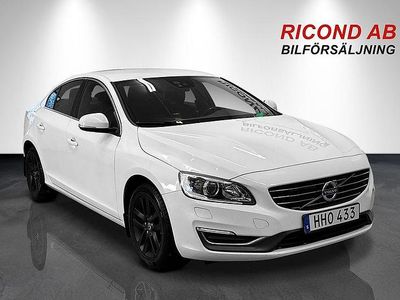 Vit Begagnad 2014 Volvo S60 Momentum Sedan | 129 900 kr (Lite dyr)