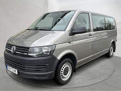 Ljusbrun Begagnad 2019 VW Caravelle Minibuss | 269 000 kr (Marknadspris)