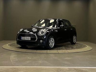 Begagnad Mini Cooper 136 HK (100 kW) 2019 Svart Halvkombi