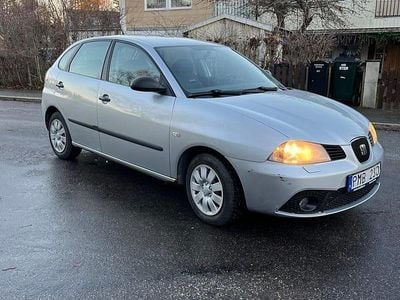 Grå Begagnad 2008 Seat Ibiza Halvkombi | 12 500 kr